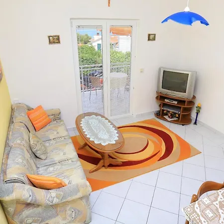 Apartment Apartments By The Sea Slatine, Ciovo - 10368 *